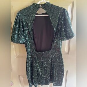 Altar'd State - Sequin Open Back Mini Dress in Hunter Green